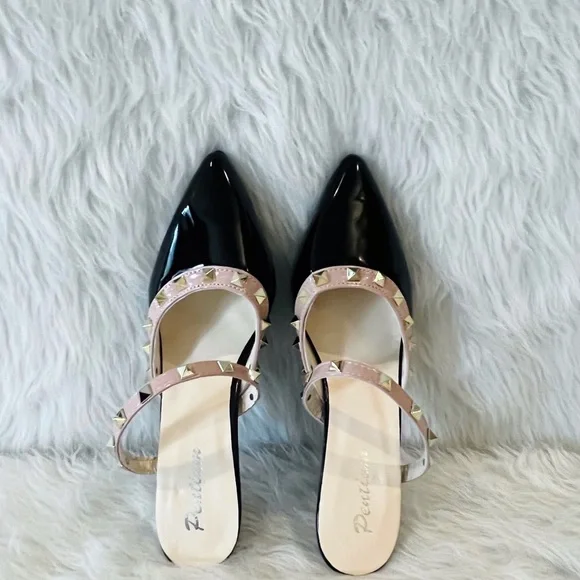 Black Gold Studded Pointed Heels Sz 7 - Picture 3 of 9